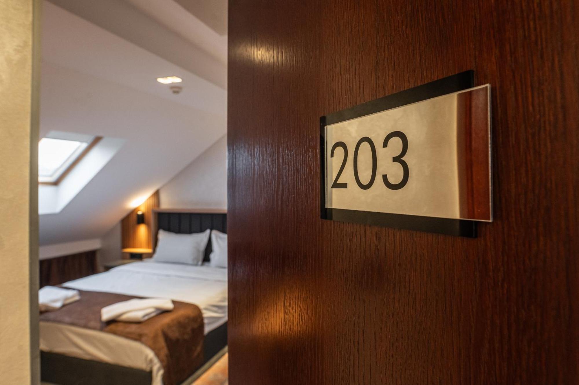 Hotel Astral Šabac Habitación foto