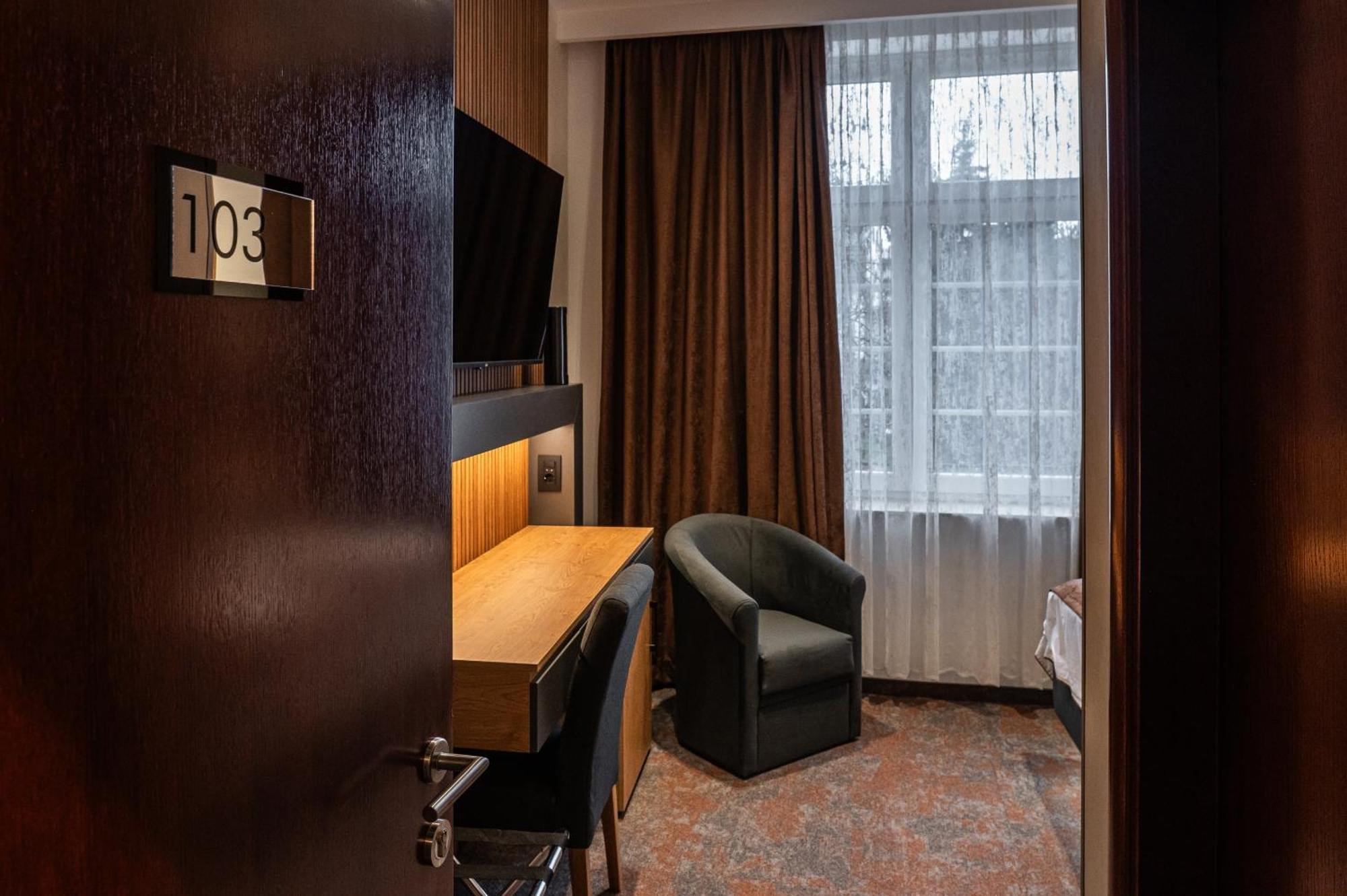 Hotel Astral Šabac Habitación foto