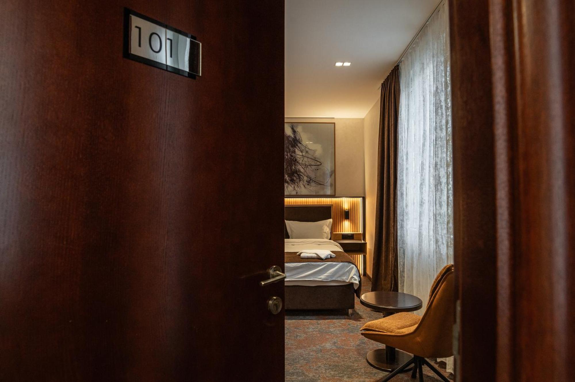 Hotel Astral Šabac Habitación foto